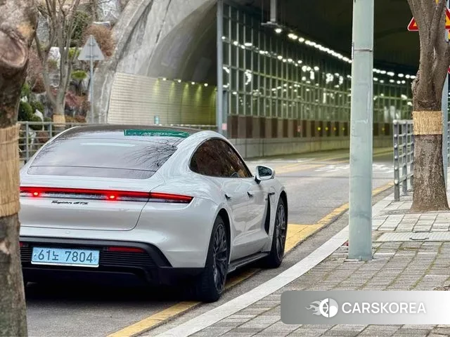 Porsche Taycan id 3476602 из Кореи 16