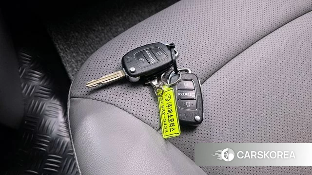 Hyundai The New Grand Starex id 3879575 из Кореи 16