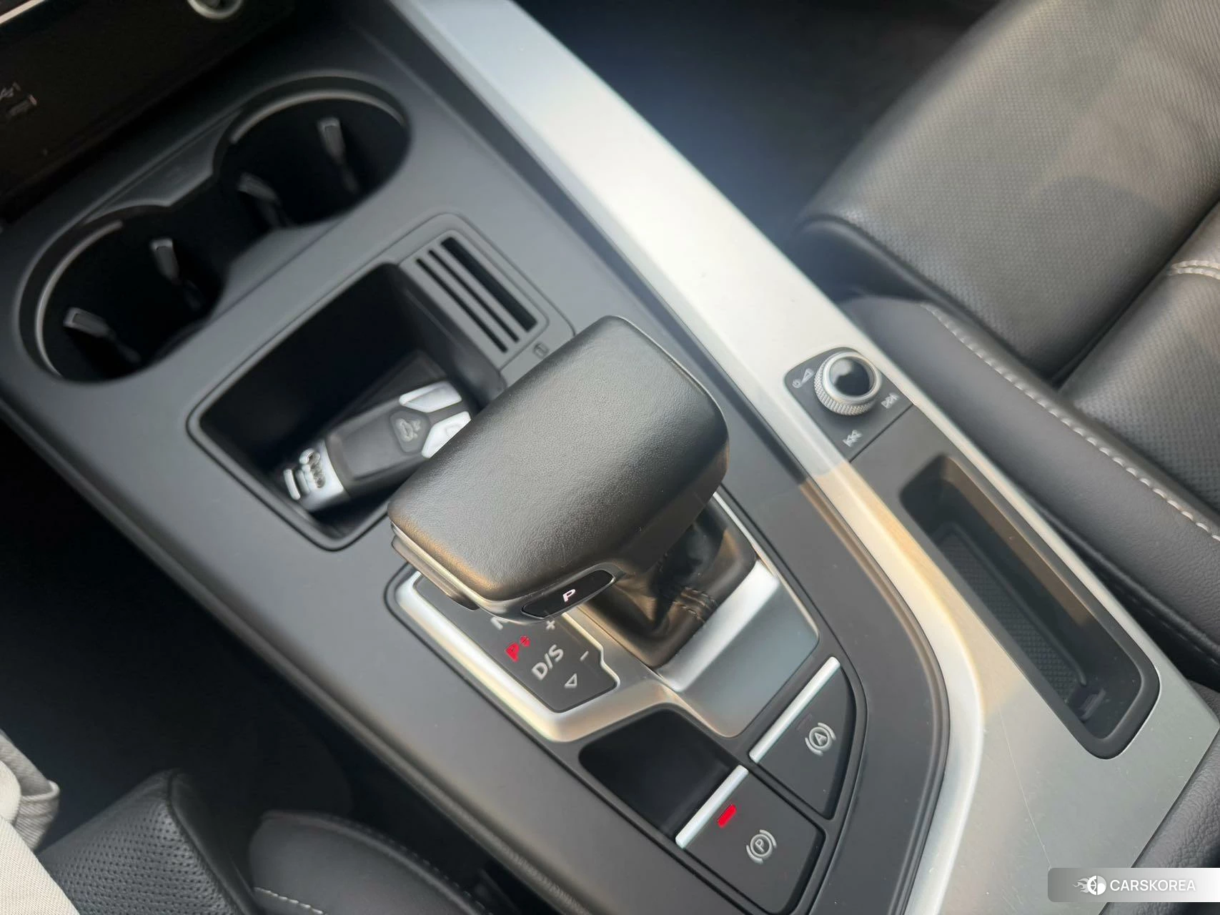 Audi A4L id 4413454 из Китая 13
