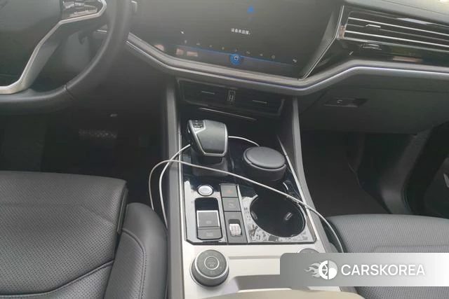 Volkswagen Touareg id 4263843 из Китая 13