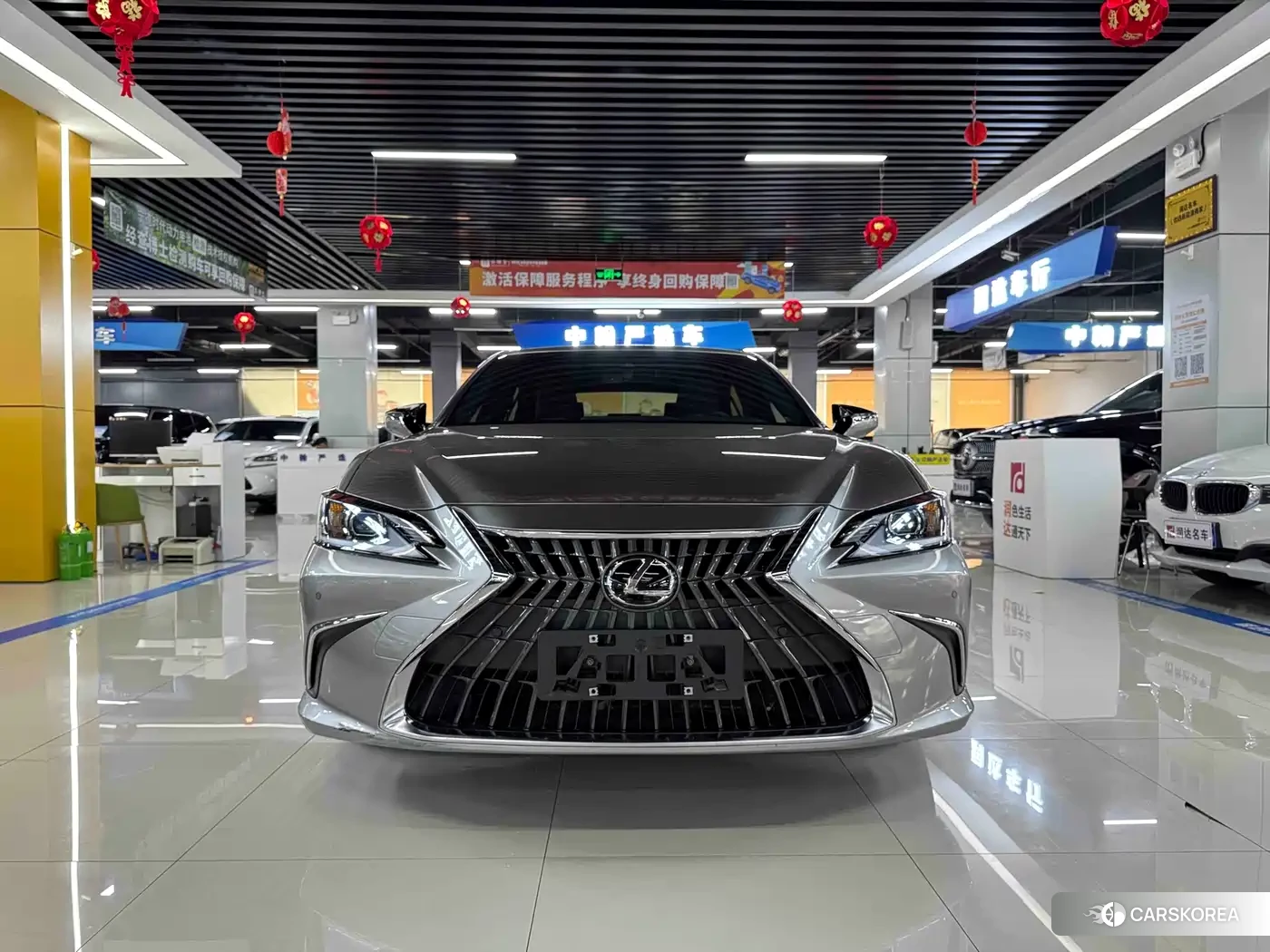 Lexus ES 2023 Champagne/brown из Китая, фото 6