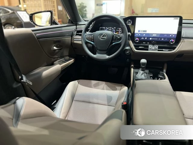 Lexus ES id 4392332 из Китая 14