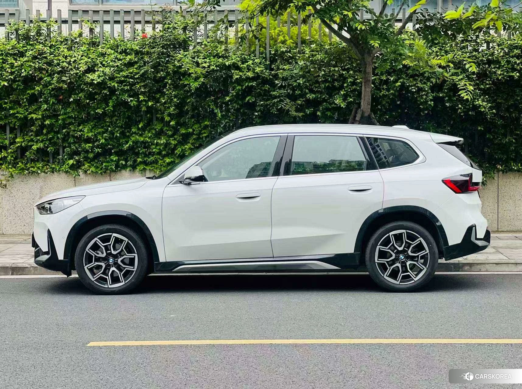 BMW X1 id 4407514 из Китая 13
