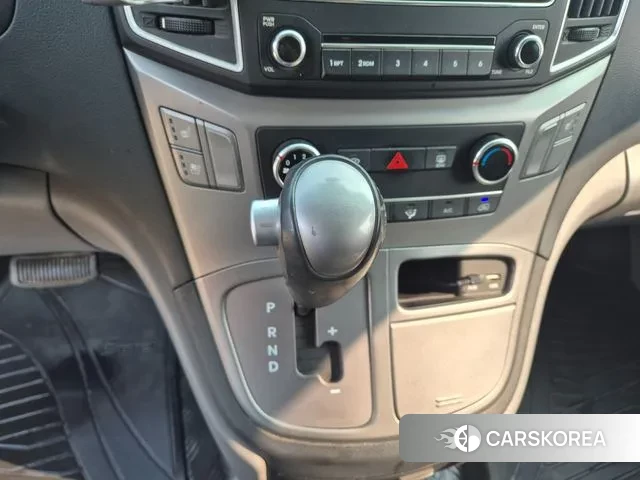 Hyundai The New Grand Starex id 3766437 из Кореи 16