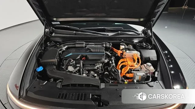 Hyundai Grandeur Hybrid (GN7) id 3236937 из Кореи 16