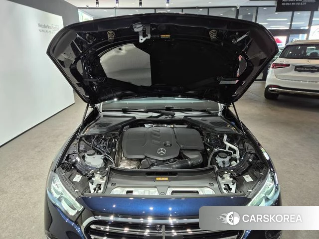 Mercedes-Benz E-Class W214 id 3909289 из Кореи 16