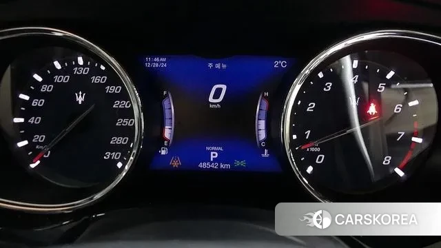 Maserati Quattroporte id 3055185 из Кореи 16