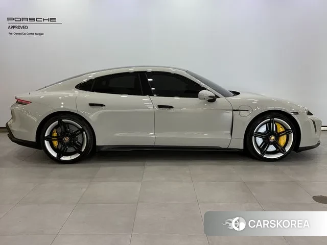 Porsche Taycan id 3775994 из Кореи 16