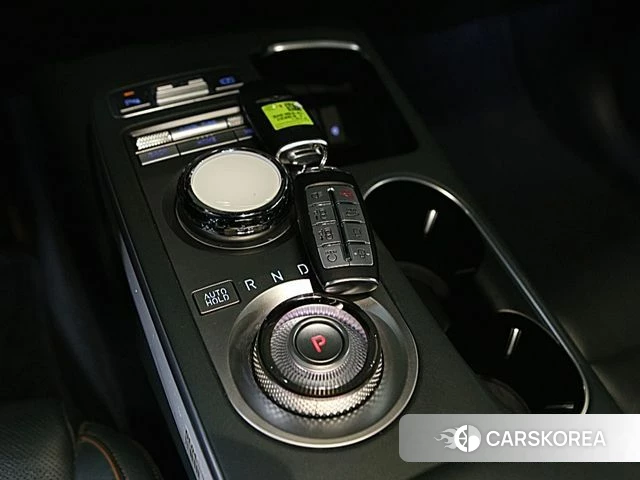 Genesis GV70 id 4402481 из Кореи 16