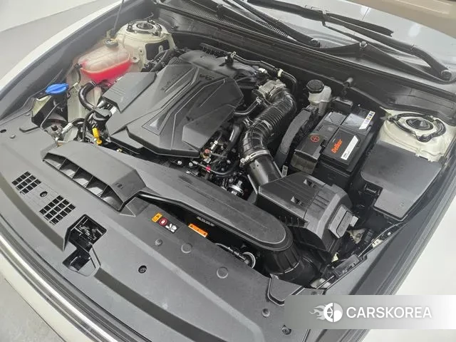 Hyundai Grandeur (GN7) id 3620147 из Кореи 16