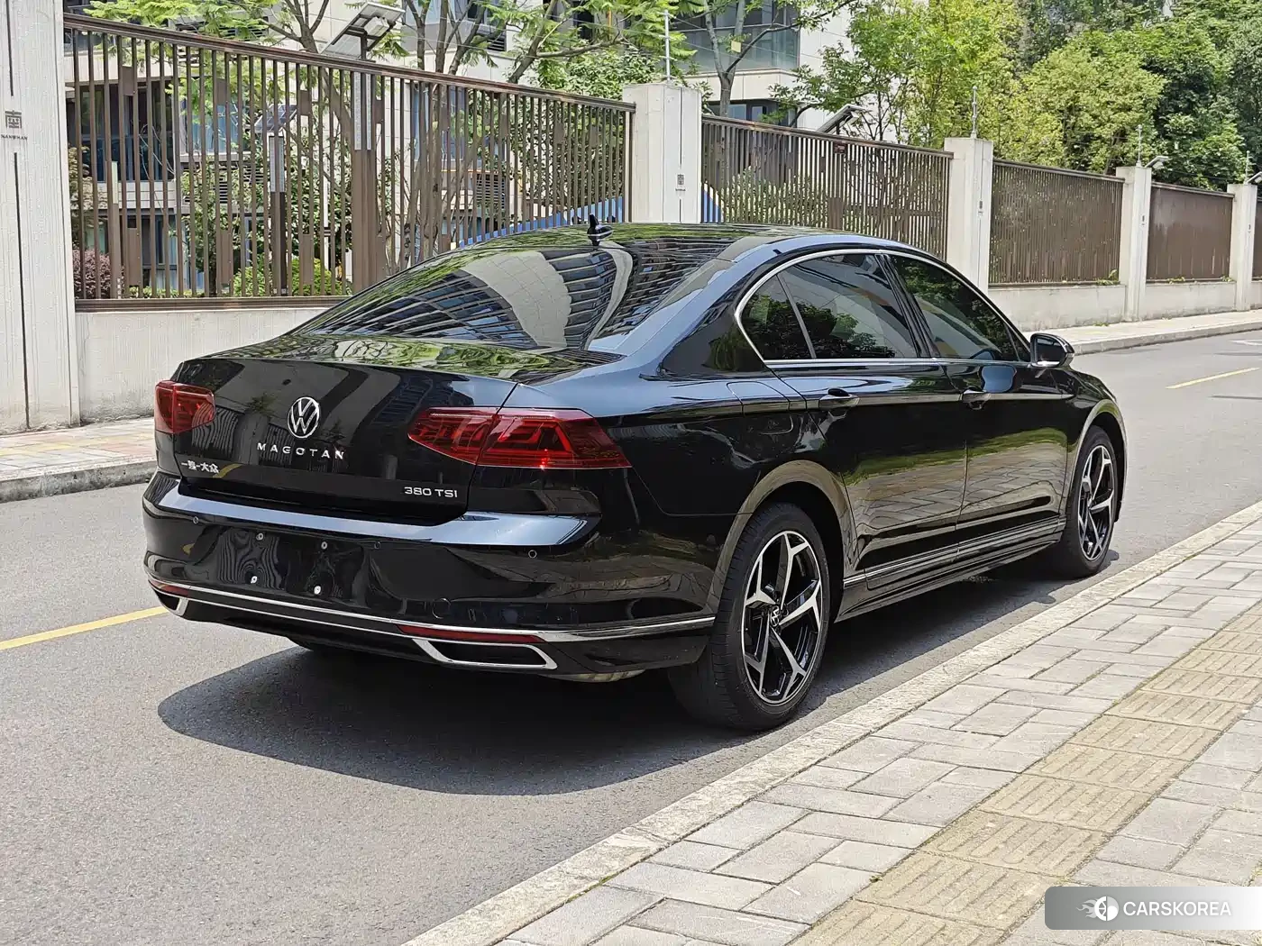 Volkswagen Magotan id 4553659 из Китая 21