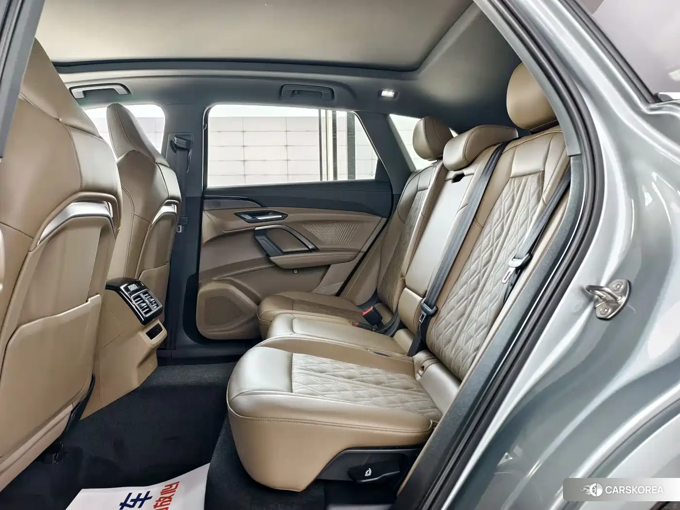 Audi Q5L id 4654544 из Китая 12