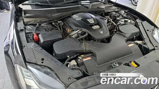 Maserati Quattroporte id 2709150 из Кореи 16