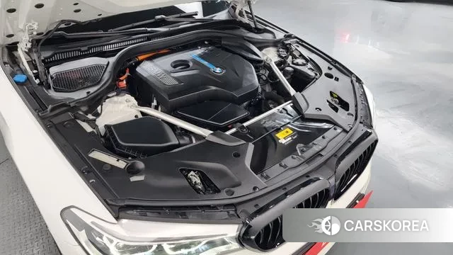 BMW 5 Series (G30) id 3607548 из Кореи 16