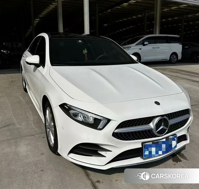 Mercedes-Benz Class A 2021 Белый из Китая, фото 6
