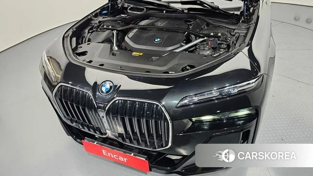BMW 7 Series (G70) id 3841829 из Кореи 16