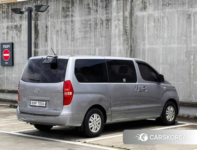 Hyundai The New Grand Starex id 4417397 из Кореи 16
