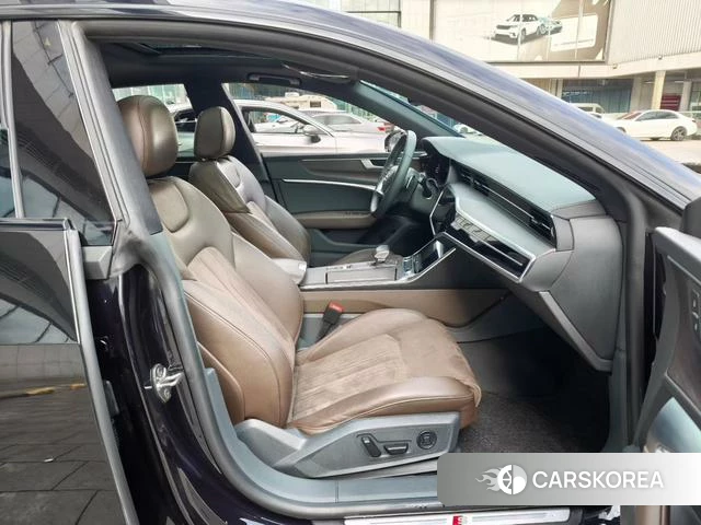 Audi A7L 2023 Черный из Китая, фото 6