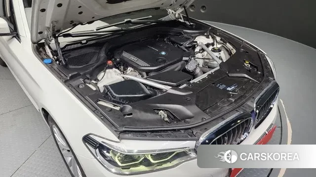 BMW 5 Series (G30) id 3176473 из Кореи 16