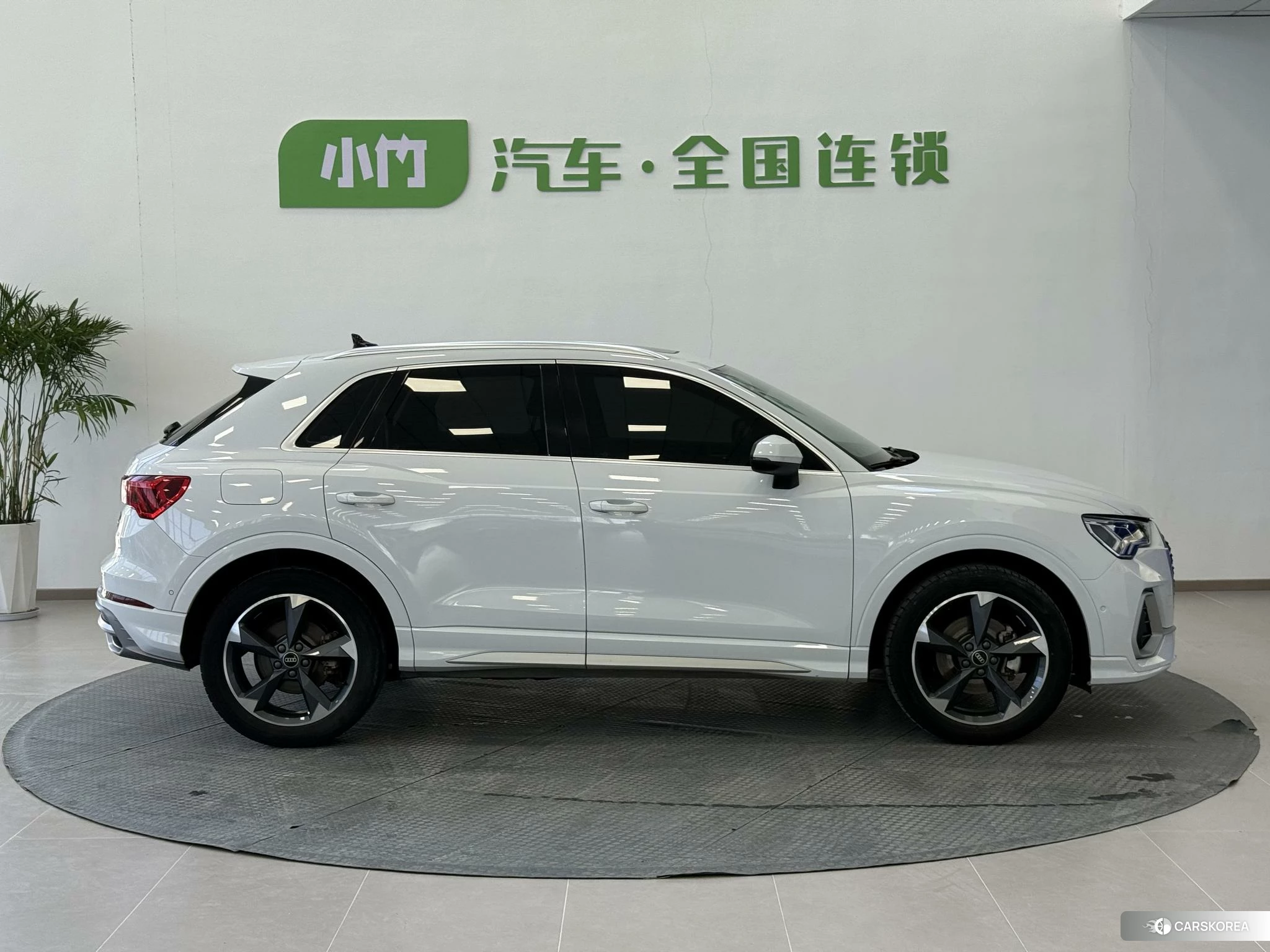 Audi Q3 id 4512623 из Китая 19