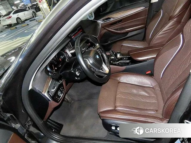 BMW 5 Series (G30) id 4274969 из Кореи 16
