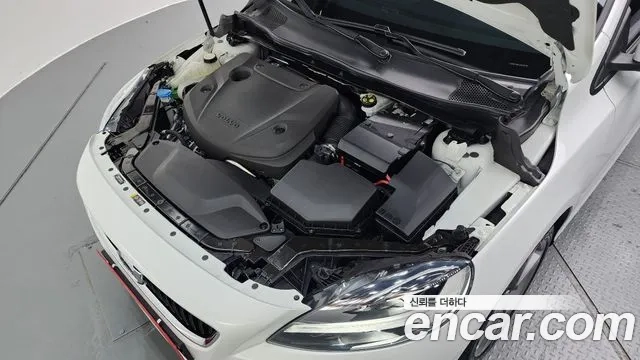 Volvo V40 id 2917803 из Кореи 16