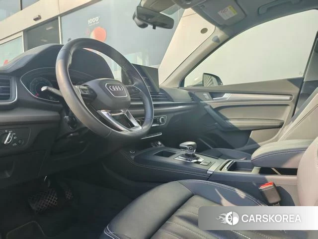 Audi Q5L 2024 Белый из Китая, фото 6