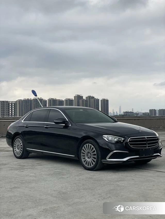 Mercedes-Benz E-class 2022 Черный из Китая, фото 6