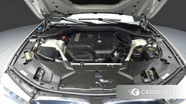BMW 5 Series (G30) id 4693927 из Кореи 32