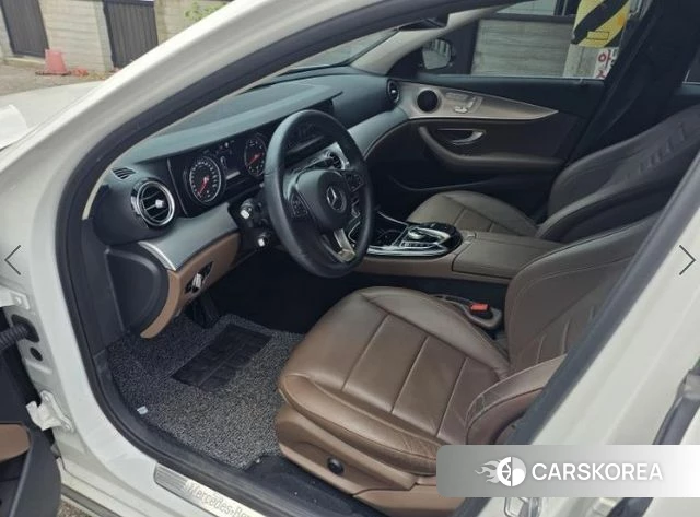 Mercedes-Benz E-Class W213 2018 Белый из Кореи, фото 6