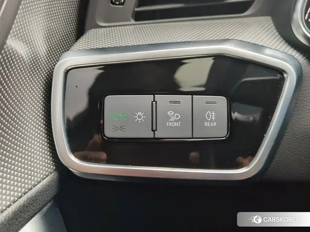 Audi A6L id 4644583 из Китая 26