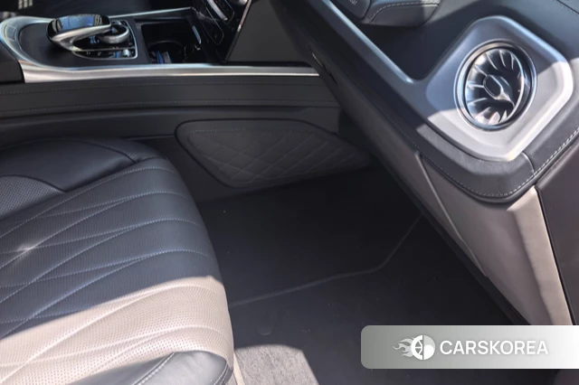 Mercedes-Benz G-class 2021 Красный из Китая, фото 6