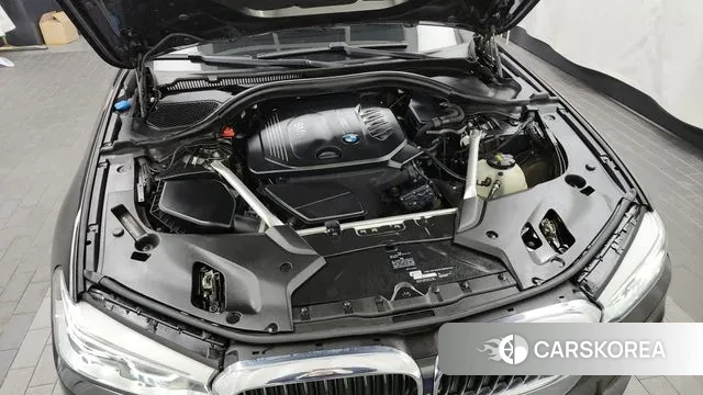 BMW 5 Series (G30) id 3687683 из Кореи 16