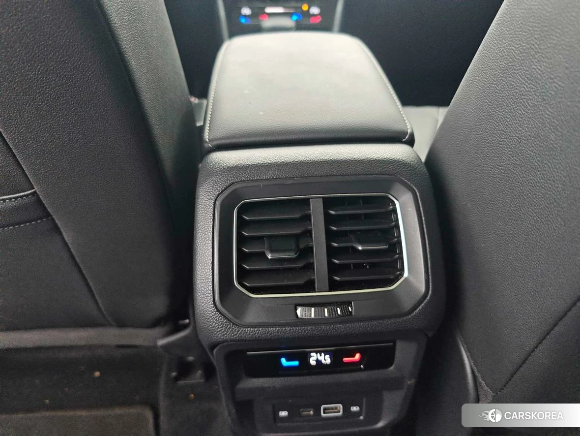Volkswagen Tiguan L id 4513996 из Китая 7