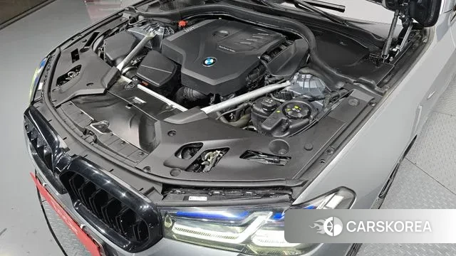 BMW 5 Series (G30) id 3472326 из Кореи 16