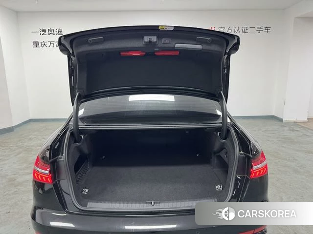 Audi A6L PHEV id 3889745 из Китая 14