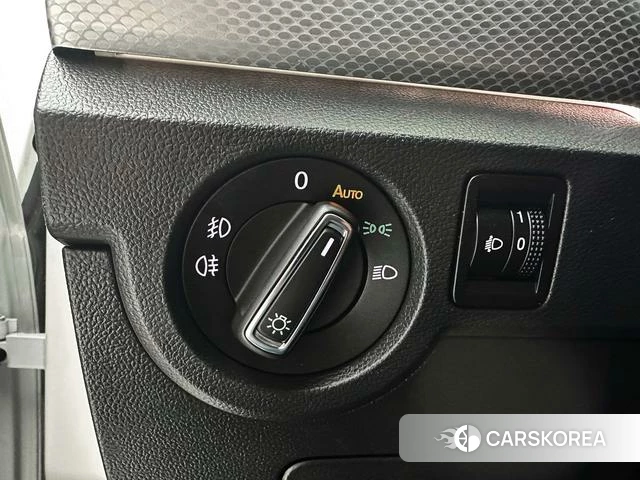 Volkswagen Exploring the shadow id 4276418 из Китая 20