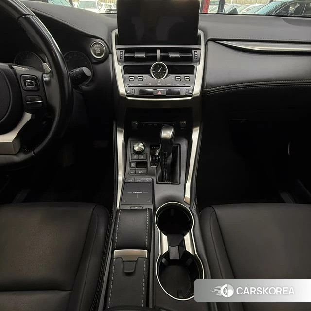 Lexus NX id 4259230 из Китая 20