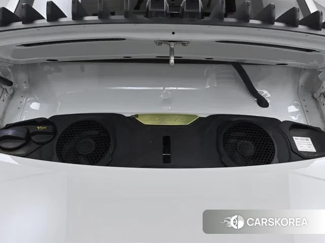 Porsche 911(992) id 2925075 из Кореи 16