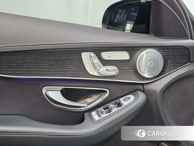 Mercedes-Benz Class C id 4313358 из Китая 13