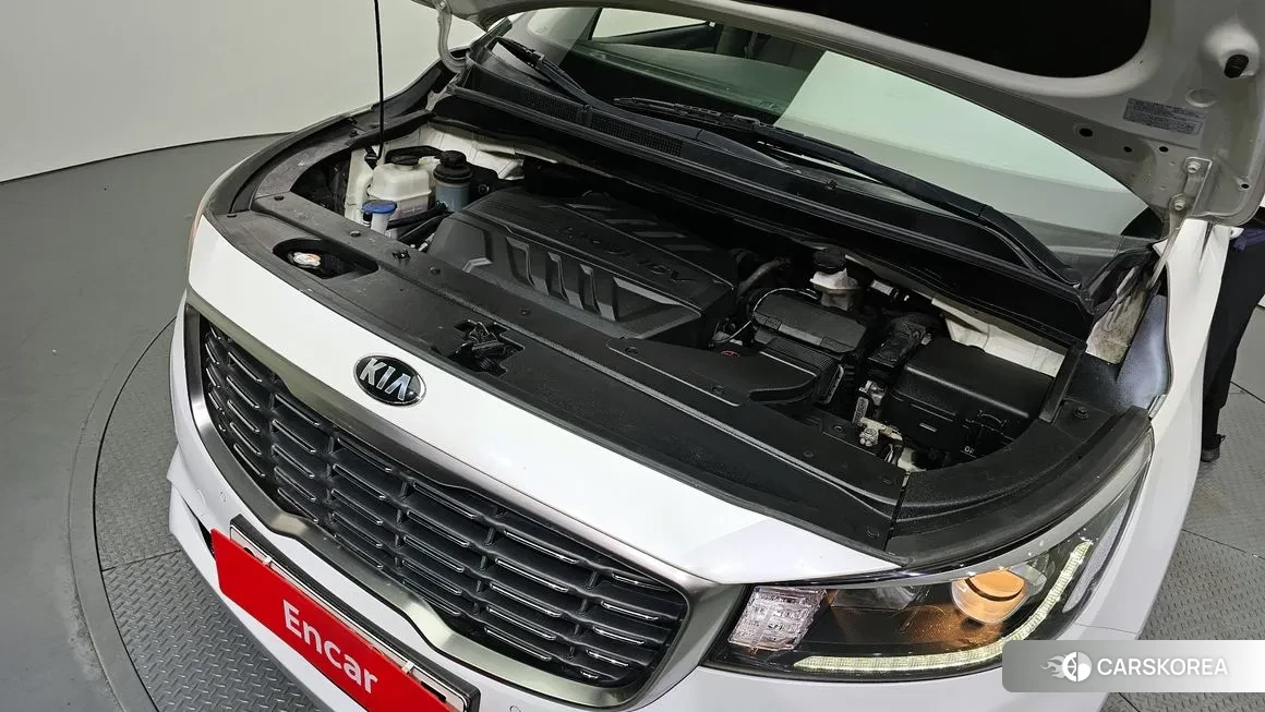 Kia The New Carnival id 2161231 из Кореи 16