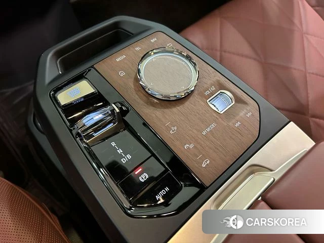 BMW iX id 4210739 из Китая 8