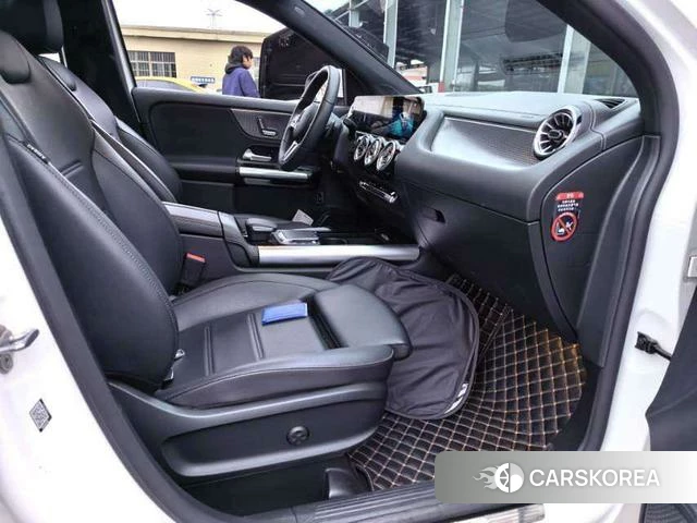 Mercedes-Benz GLA 2021 Белый из Китая, фото 6