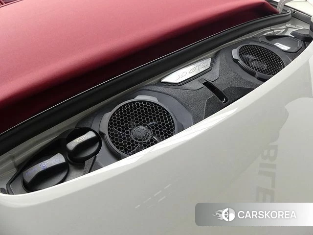 Porsche 911(992) id 4724138 из Кореи 16