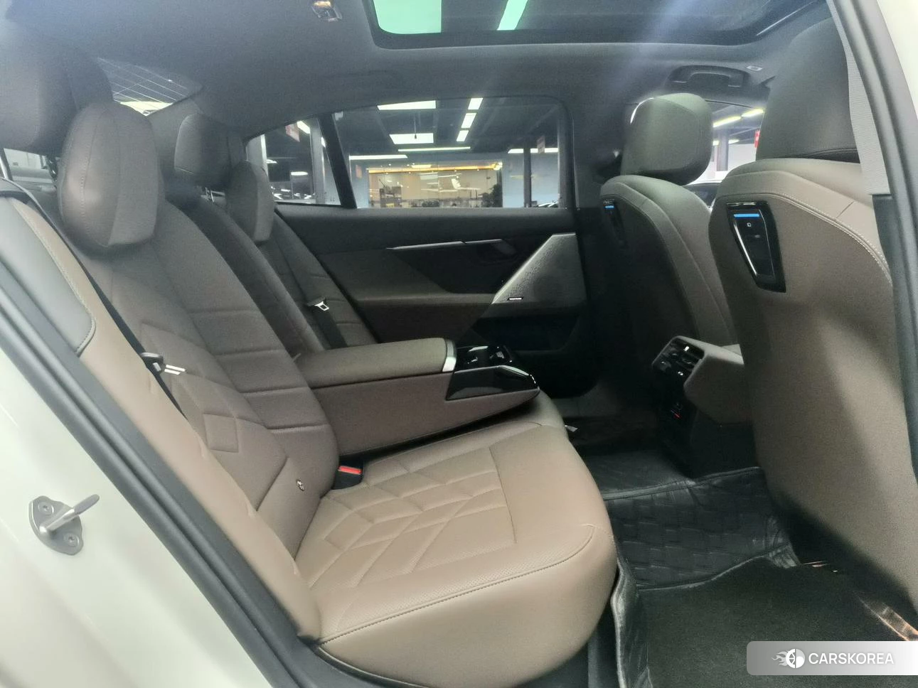 BMW 5 series id 4504924 из Китая 9