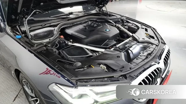 BMW 5 Series (G30) id 3032355 из Кореи 16