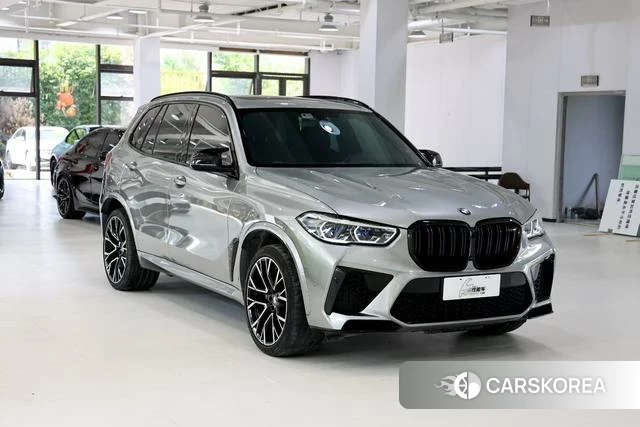 BMW X5 M 2022 Серебристо-серый из Китая, фото 6