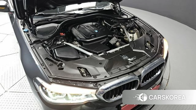 BMW 5 Series (G30) id 4356461 из Кореи 32