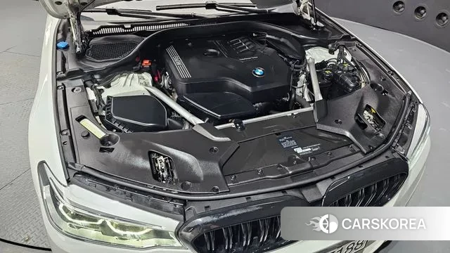 BMW 5 Series (G30) id 3023806 из Кореи 16