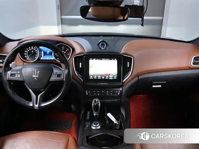 Maserati Ghibli id 3505587 из Кореи 16